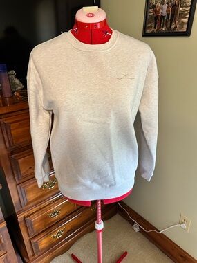 Light Heather Cream Crewneck Sweatshirt - Women's Everyday Pullover